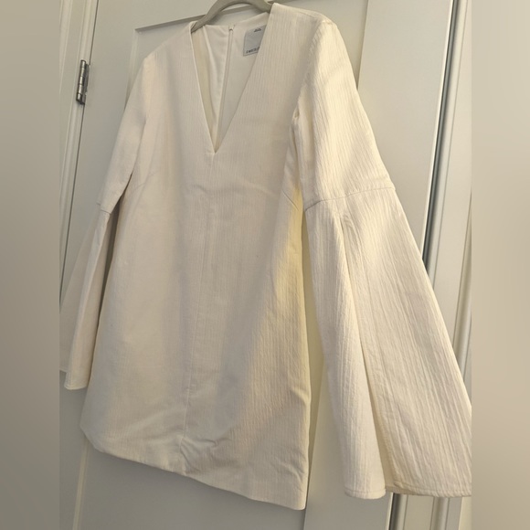C/MEO Collective White Mini Dress with Bell Sleeves - Picture 5 of 10